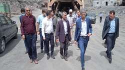 بازدید بازرس کل استان گیلان از پروژه راهسازی و حفر تونل در شهرستان رودبار